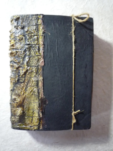 Verbotenes Buch b